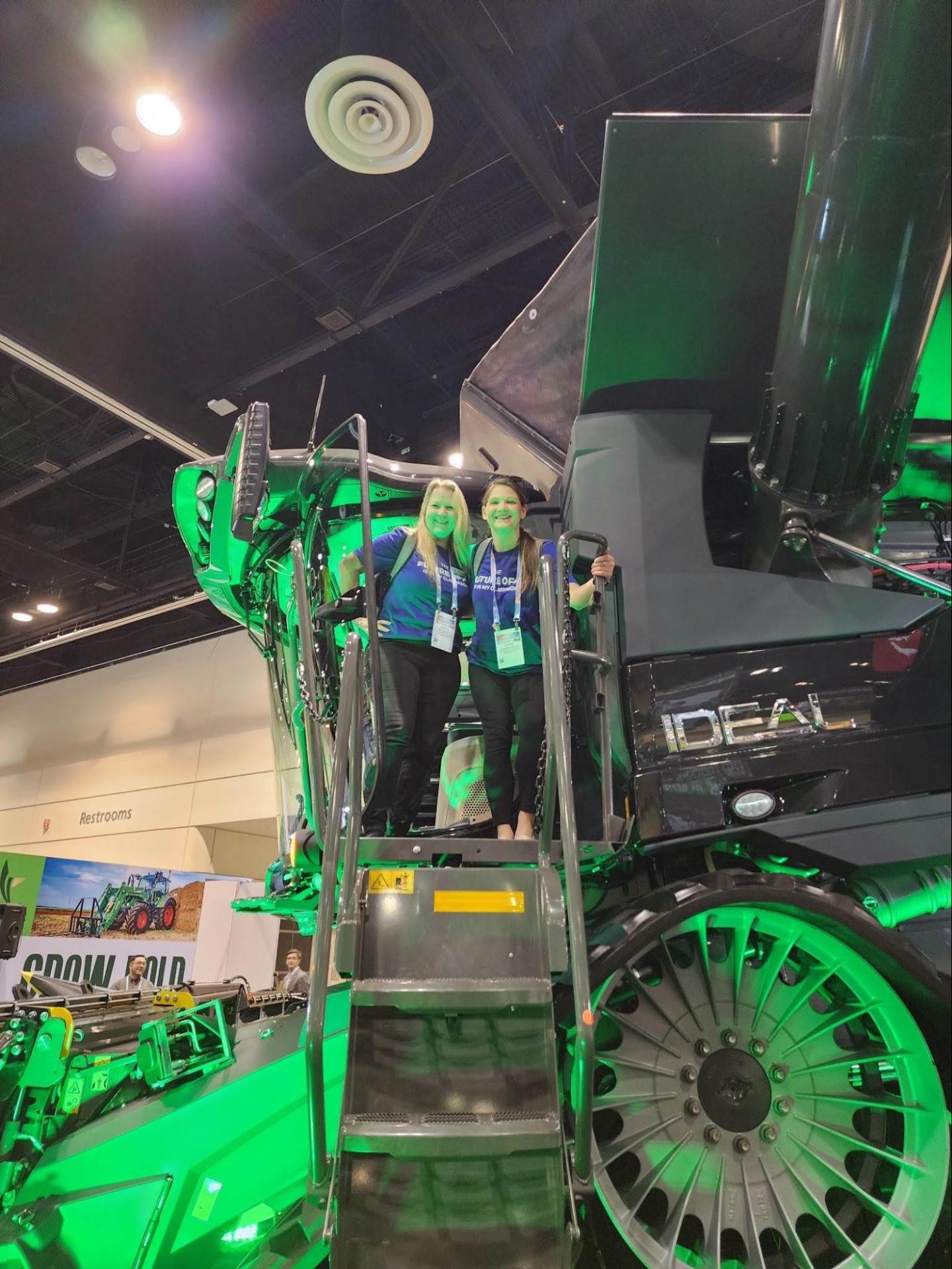 teachers on tractor in Orlando